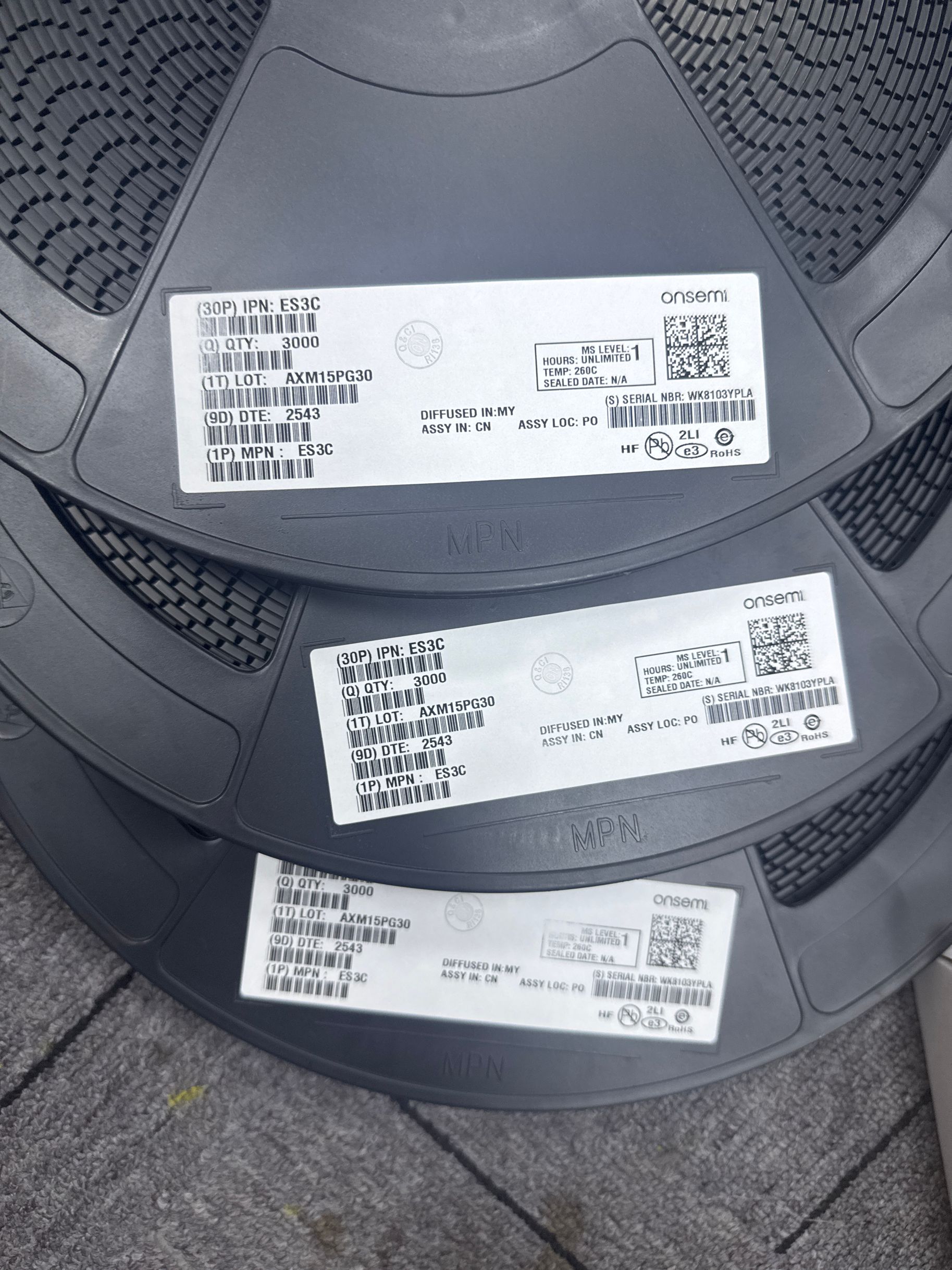 onsemi ES3C - product and label photo 36